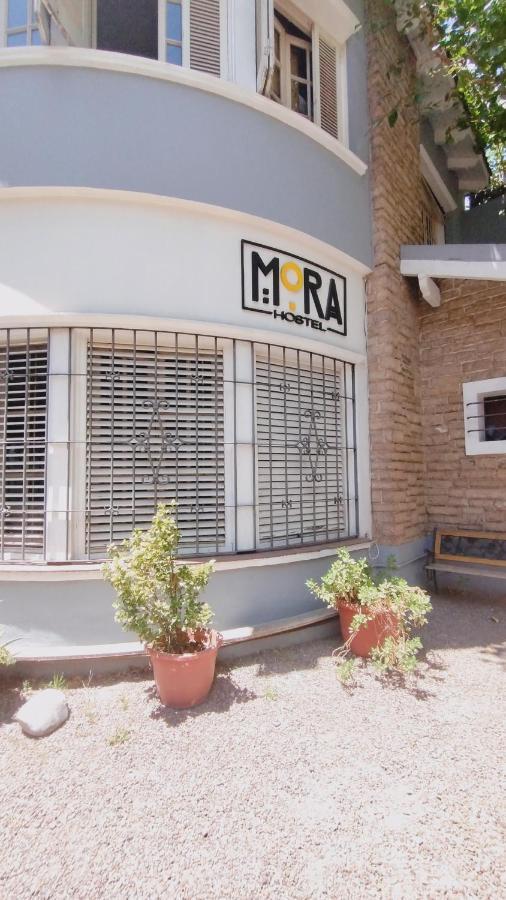 Mora Hostel Мендоса Экстерьер фото