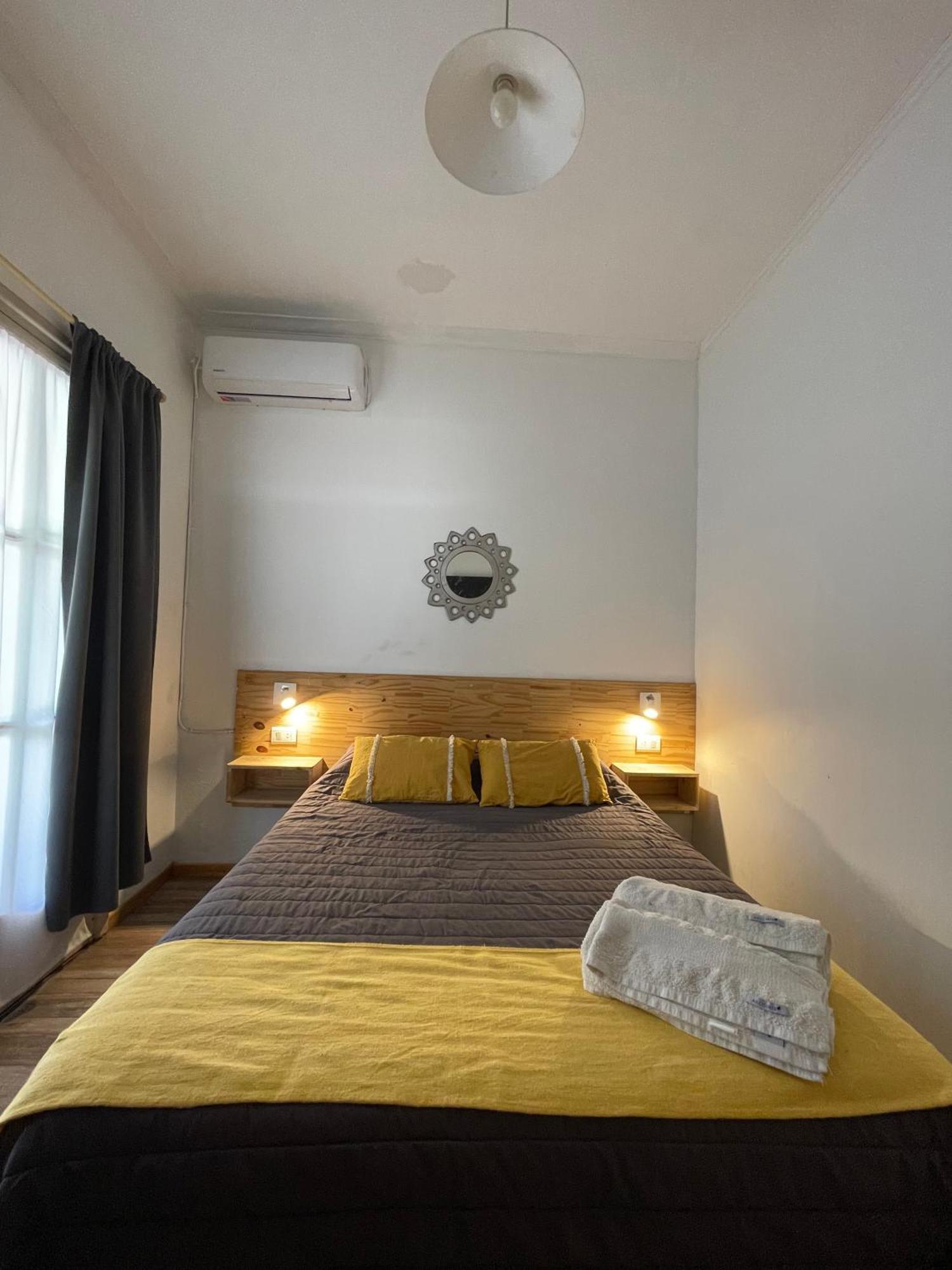Mora Hostel Мендоса Экстерьер фото