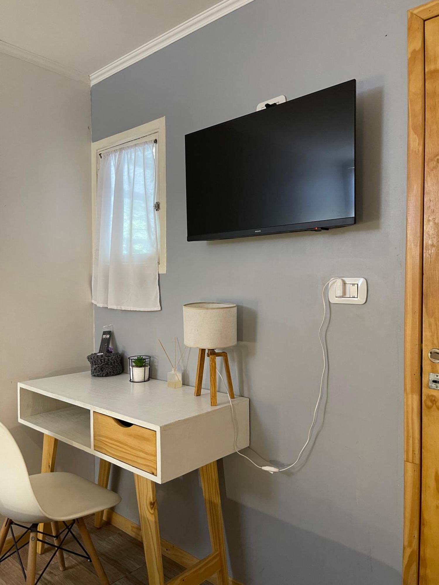 Mora Hostel Мендоса Экстерьер фото